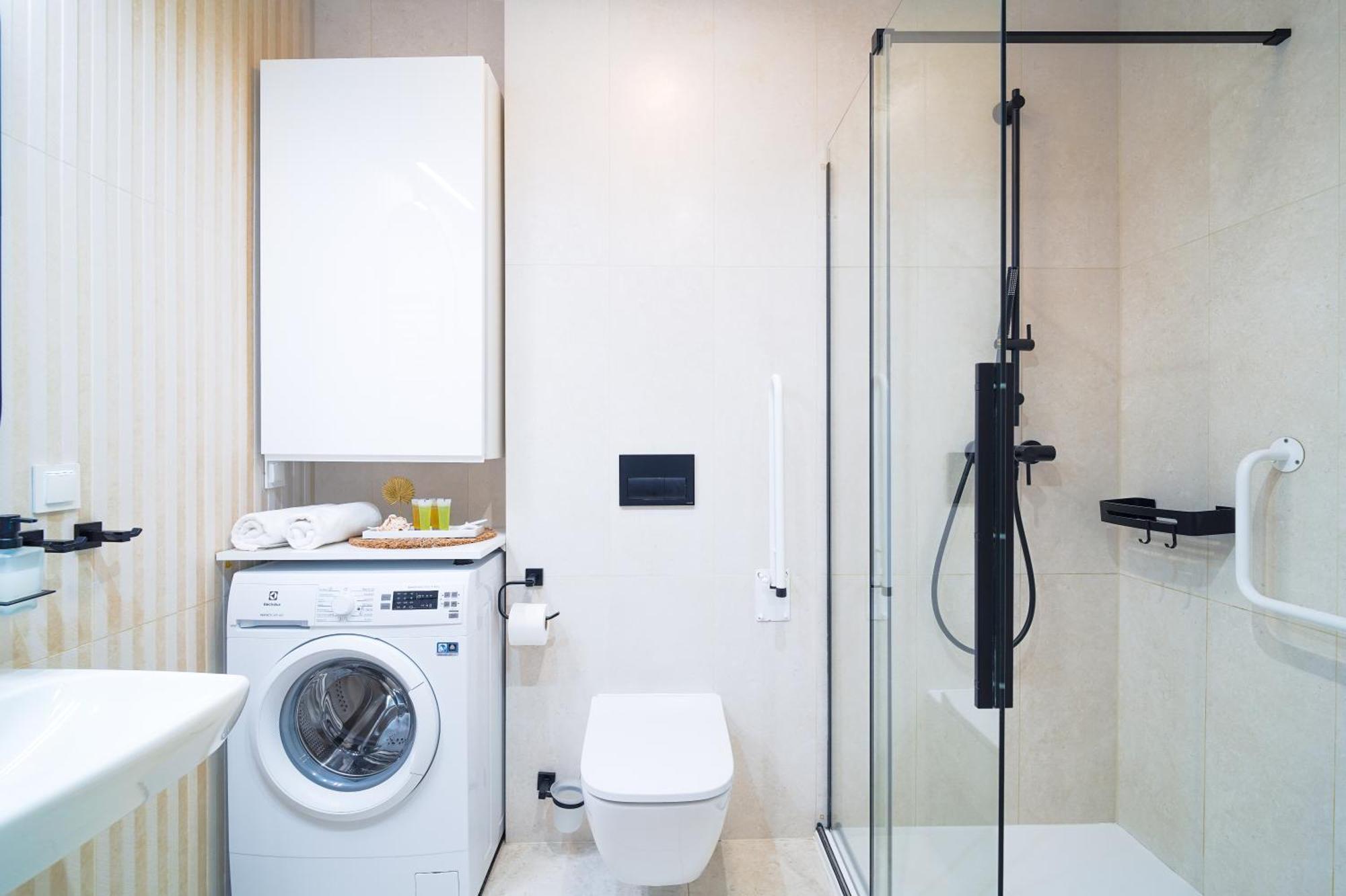 Lulu Apartments - Pod Masztami - Apartament Dwupokojowy - Basen Silownia Parking Колобжег Екстериор снимка